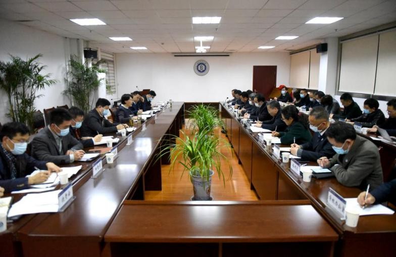 湖北省副省长到访武汉纺织大学,并为国家重点实验室揭牌