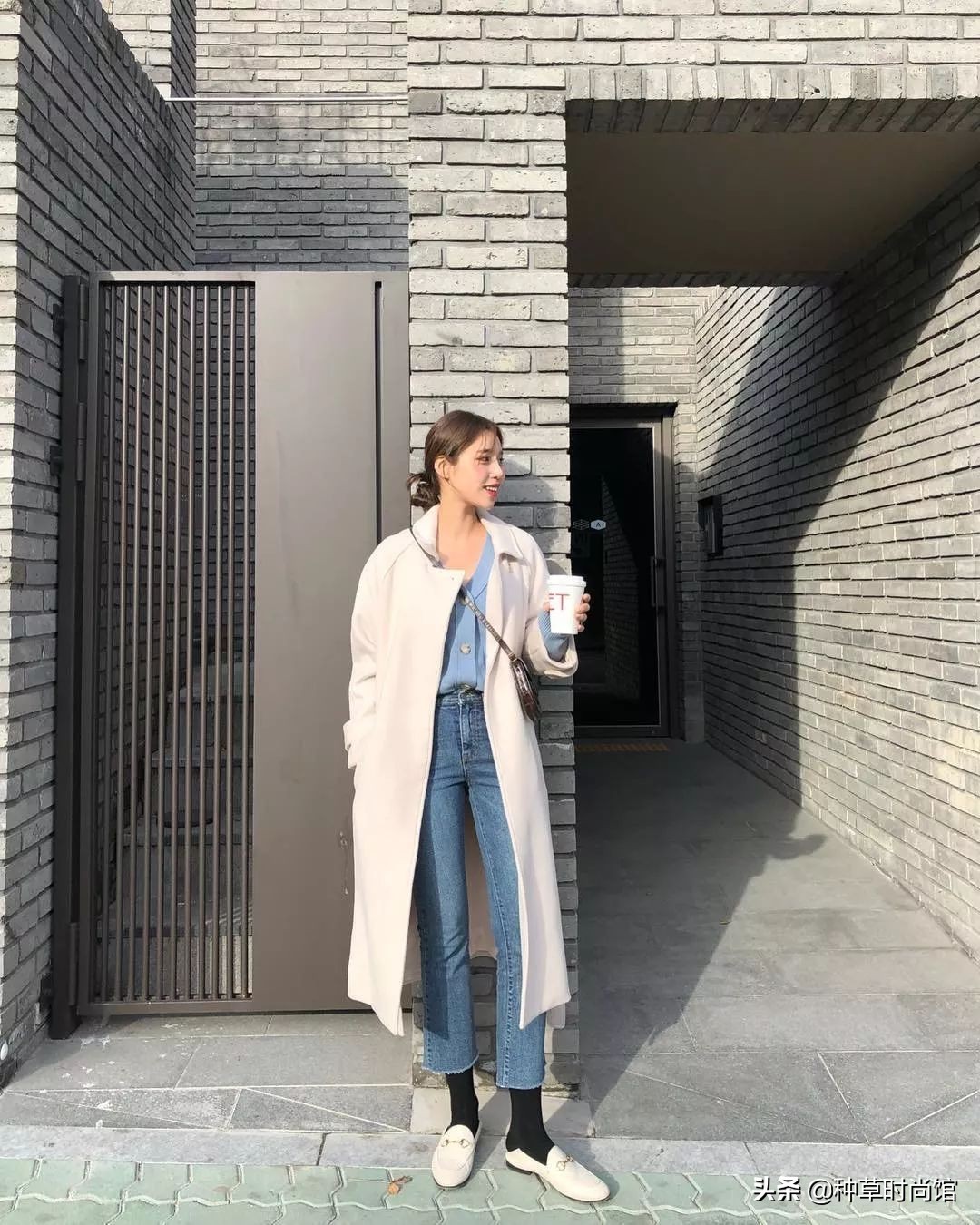 “奶奶风”针织衫正流行,怎么搭都好看