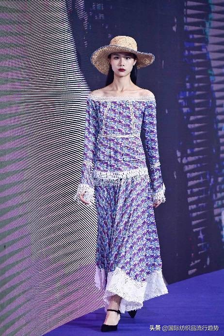 拥抱智尚新时代“2021中国纺织创新年会·设计峰会”深圳大浪举行